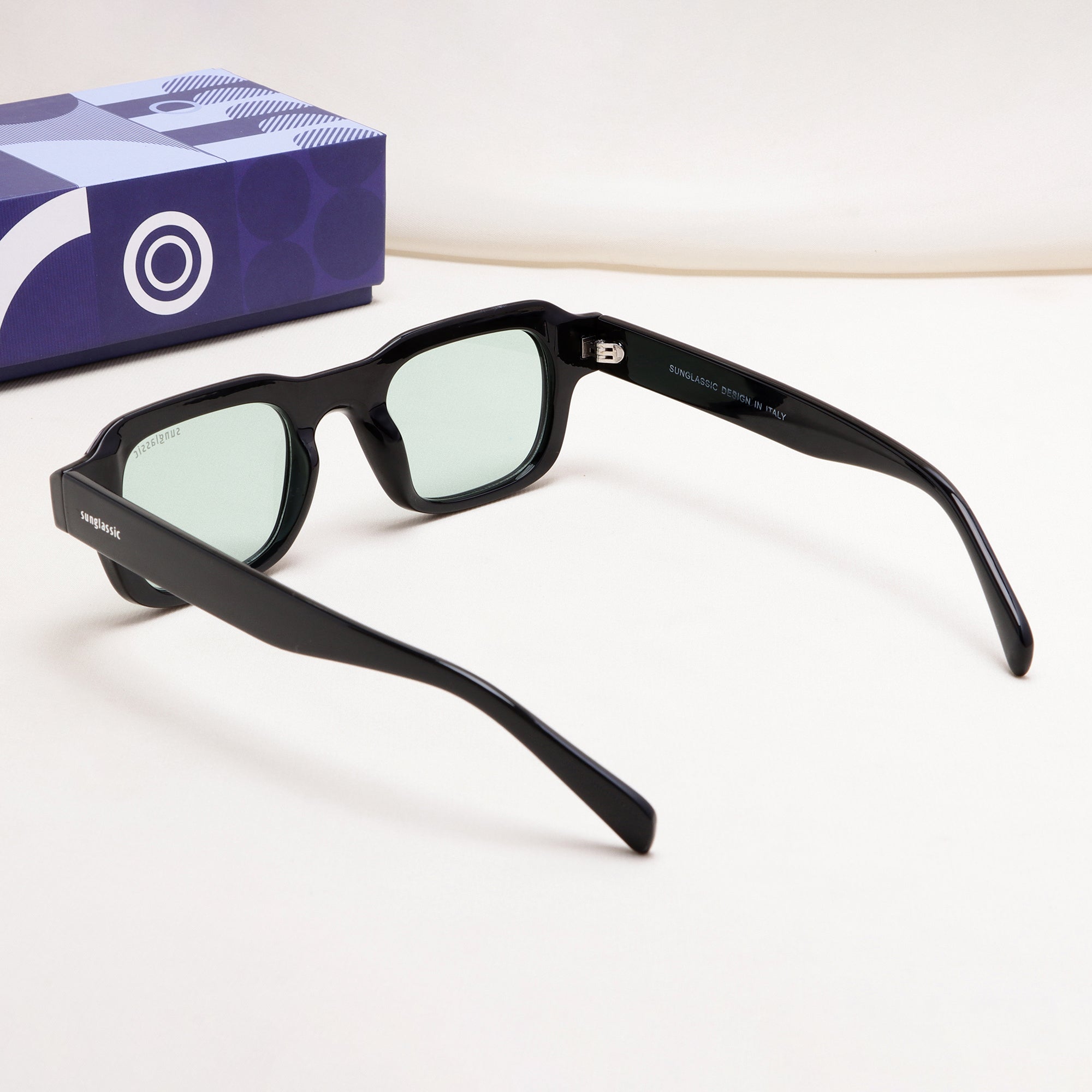 Walter Black Green Square Sunglasses