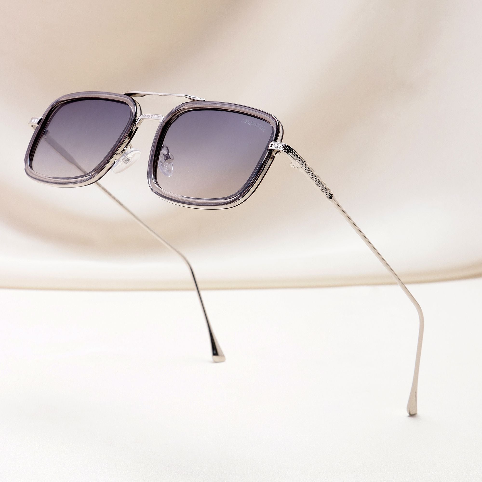 Lecter – Silver Blue Gradiant Rectangle Sunglasses | UV400