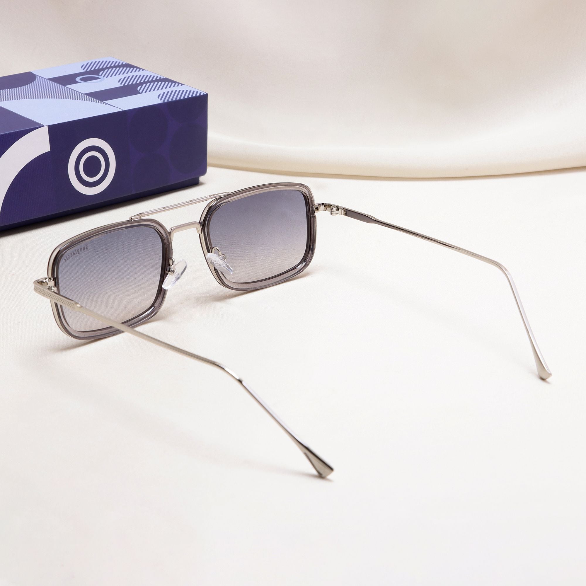 Lecter – Silver Blue Gradiant Rectangle Sunglasses | UV400