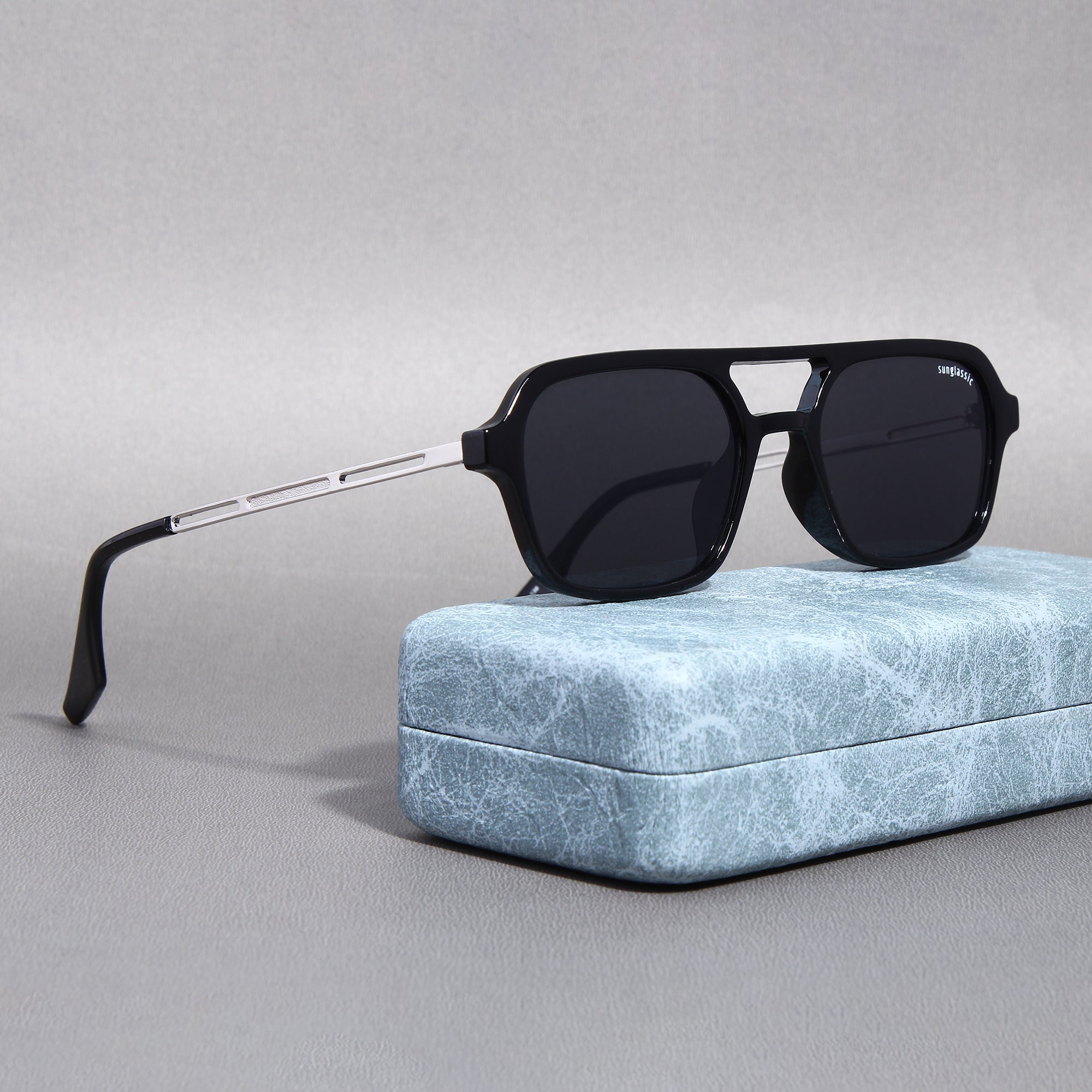 Video of Colton Black Rectangle Sunglasses