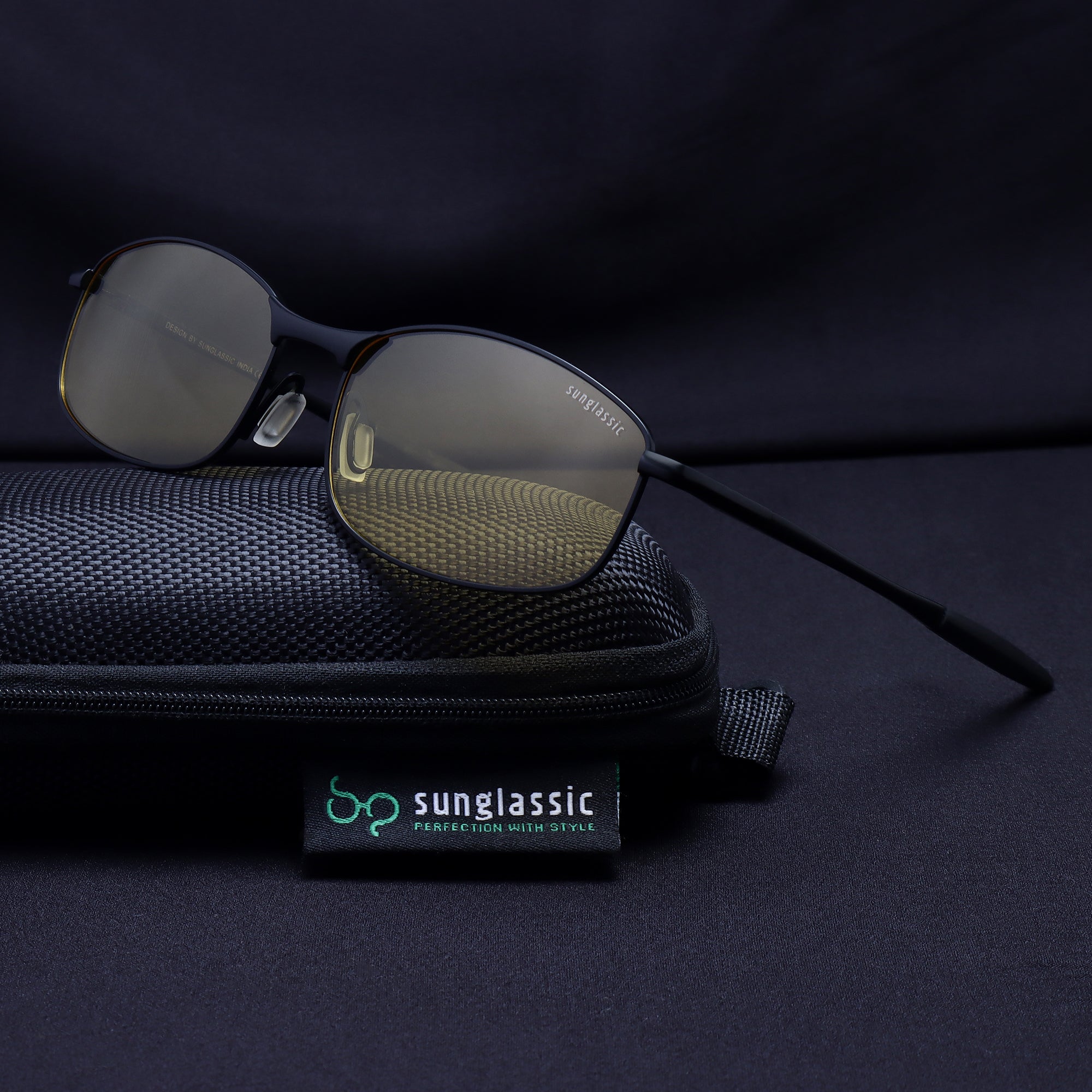 Swiftor Black Yellow Polarized Rectangle Sunglasses | UV400