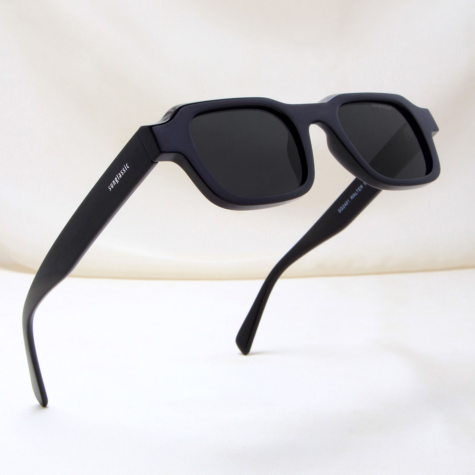 Walter Black Square Sunglasses