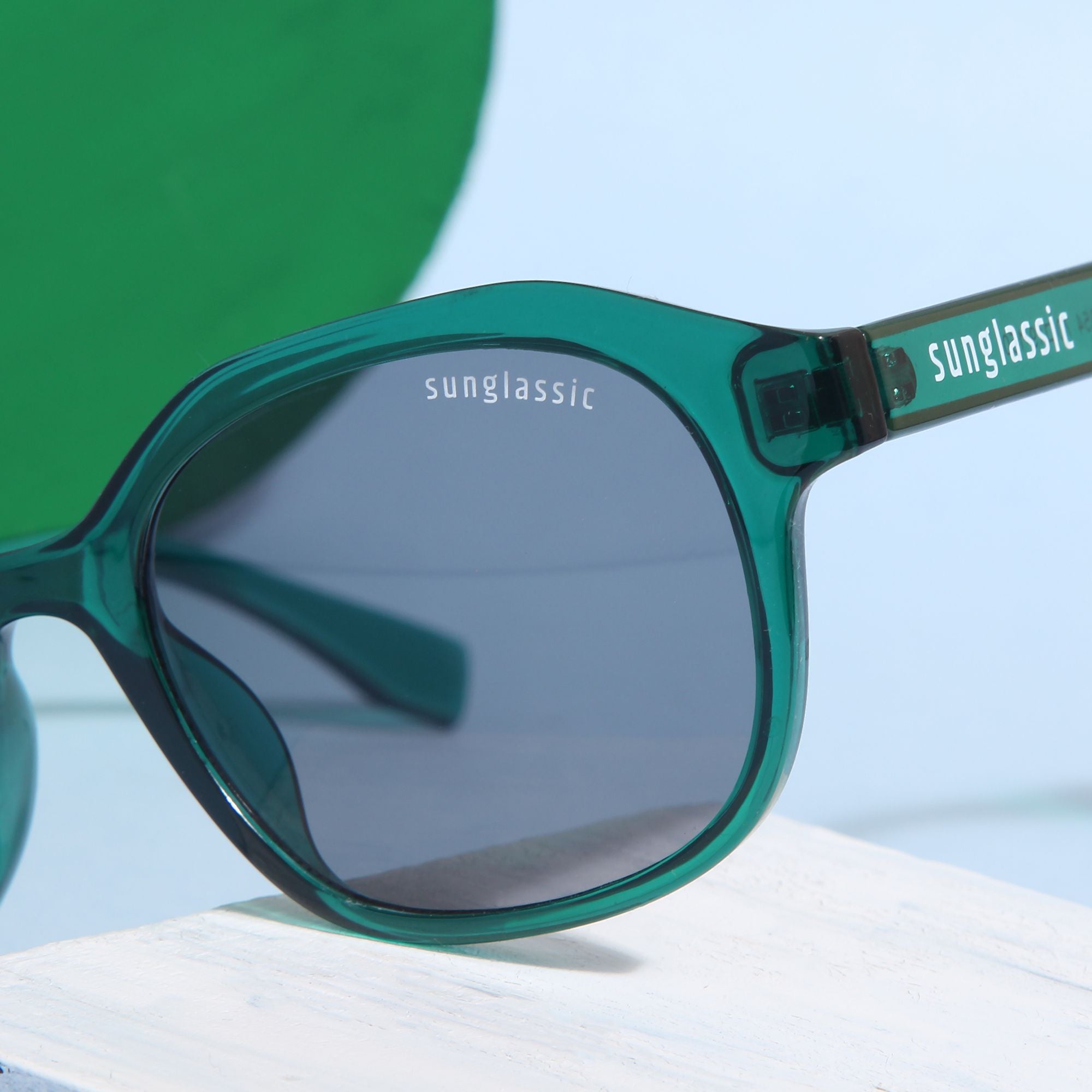 Crypto. Green Black Square Sunglasses