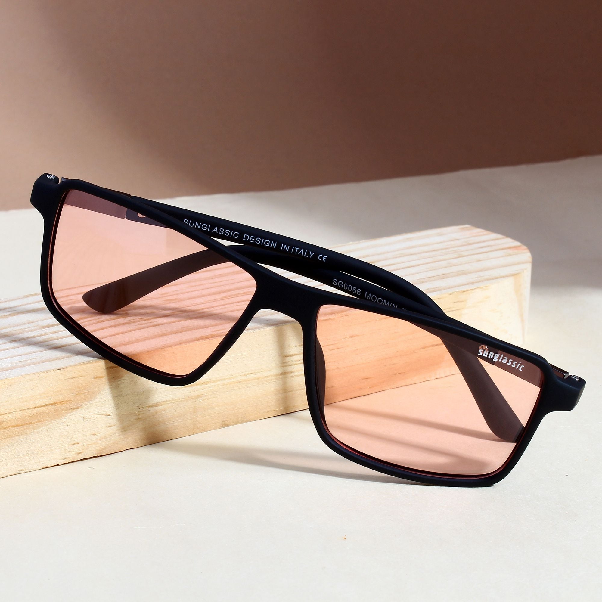 Moomin. Pink Polarized Rectangle Sunglasses