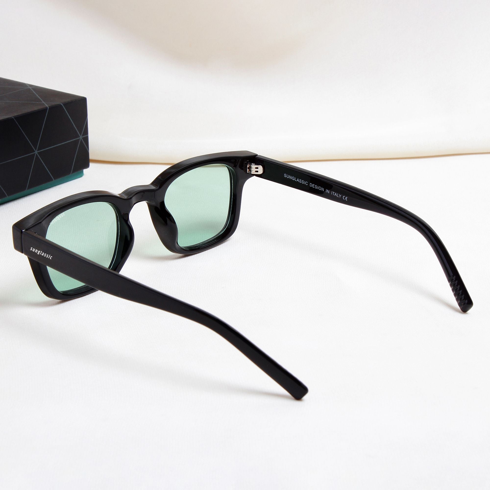 Ares Black Green Square Sunglasses