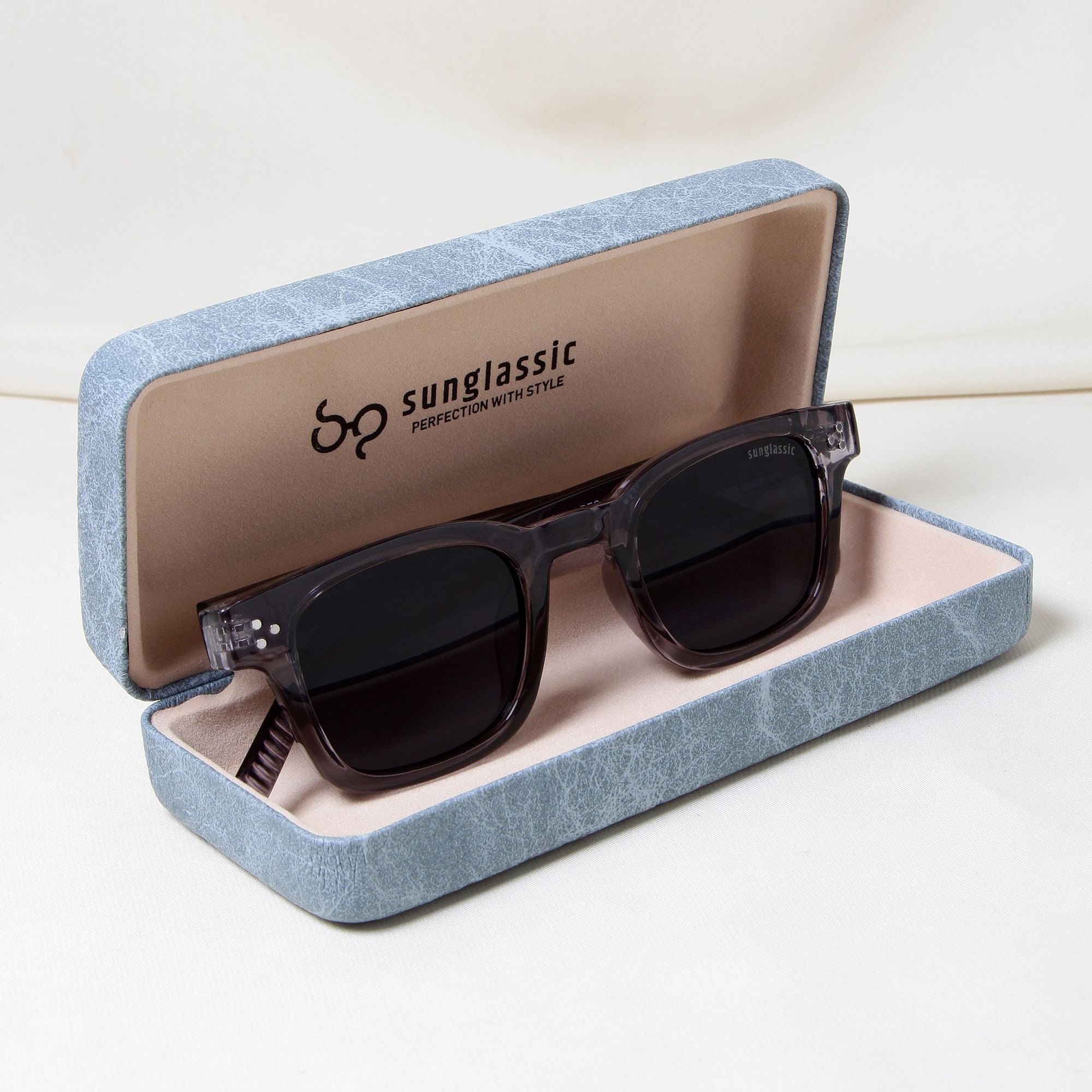 Ares Grey Black Square Sunglasses