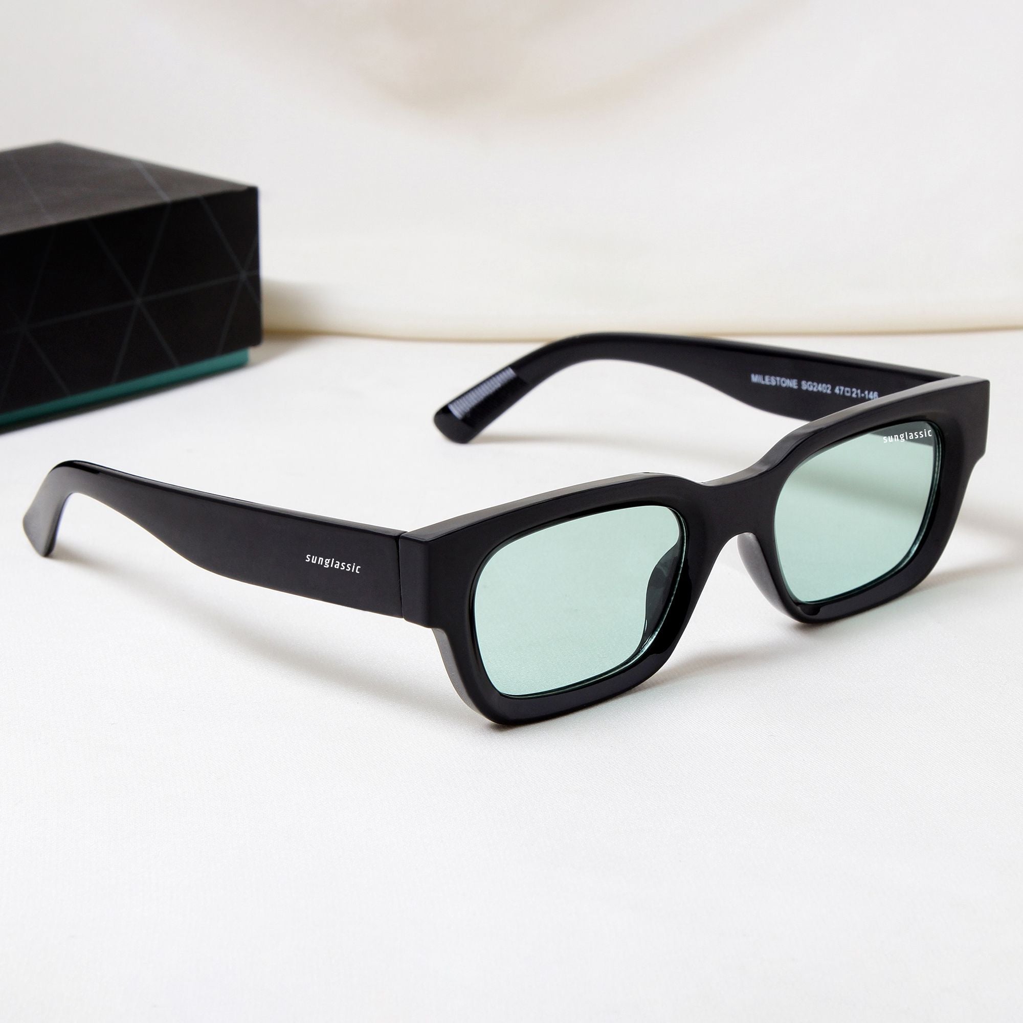 Milestone Black Green Square Sunglasses