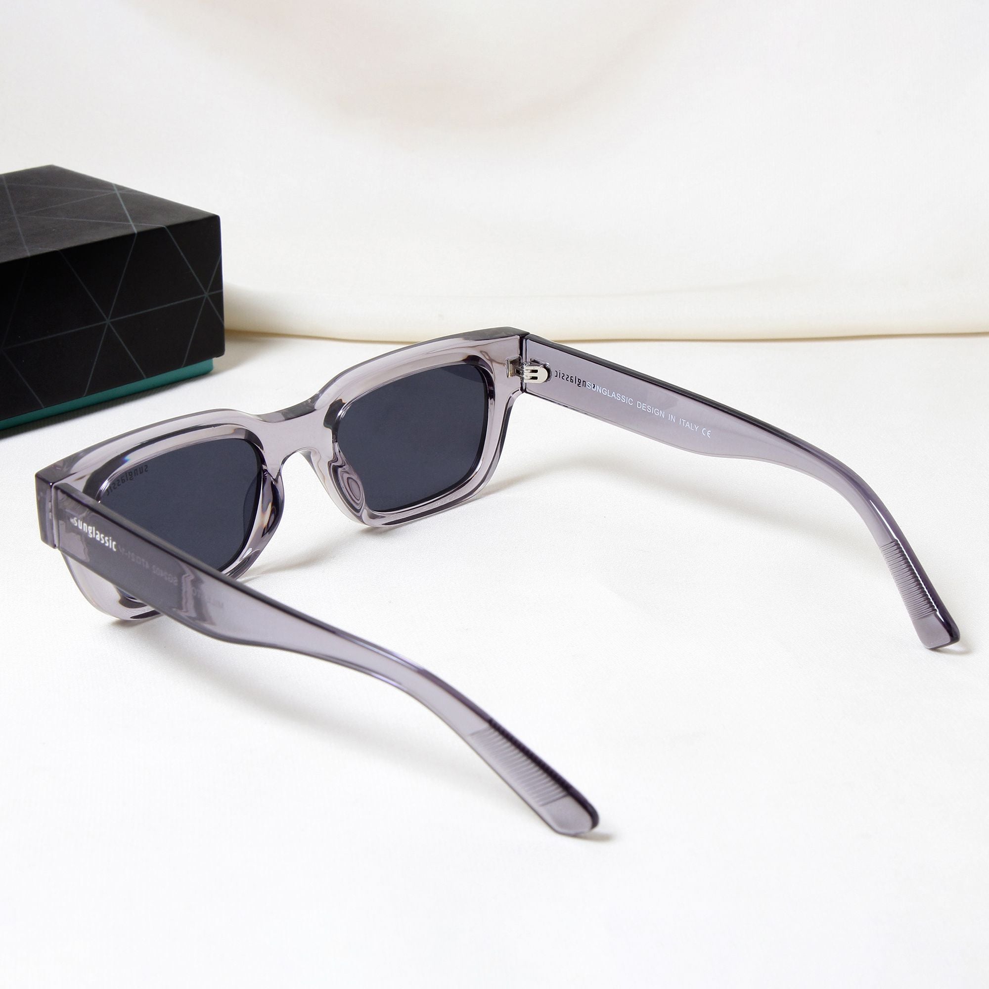 Milestone Grey Black Square Sunglasses