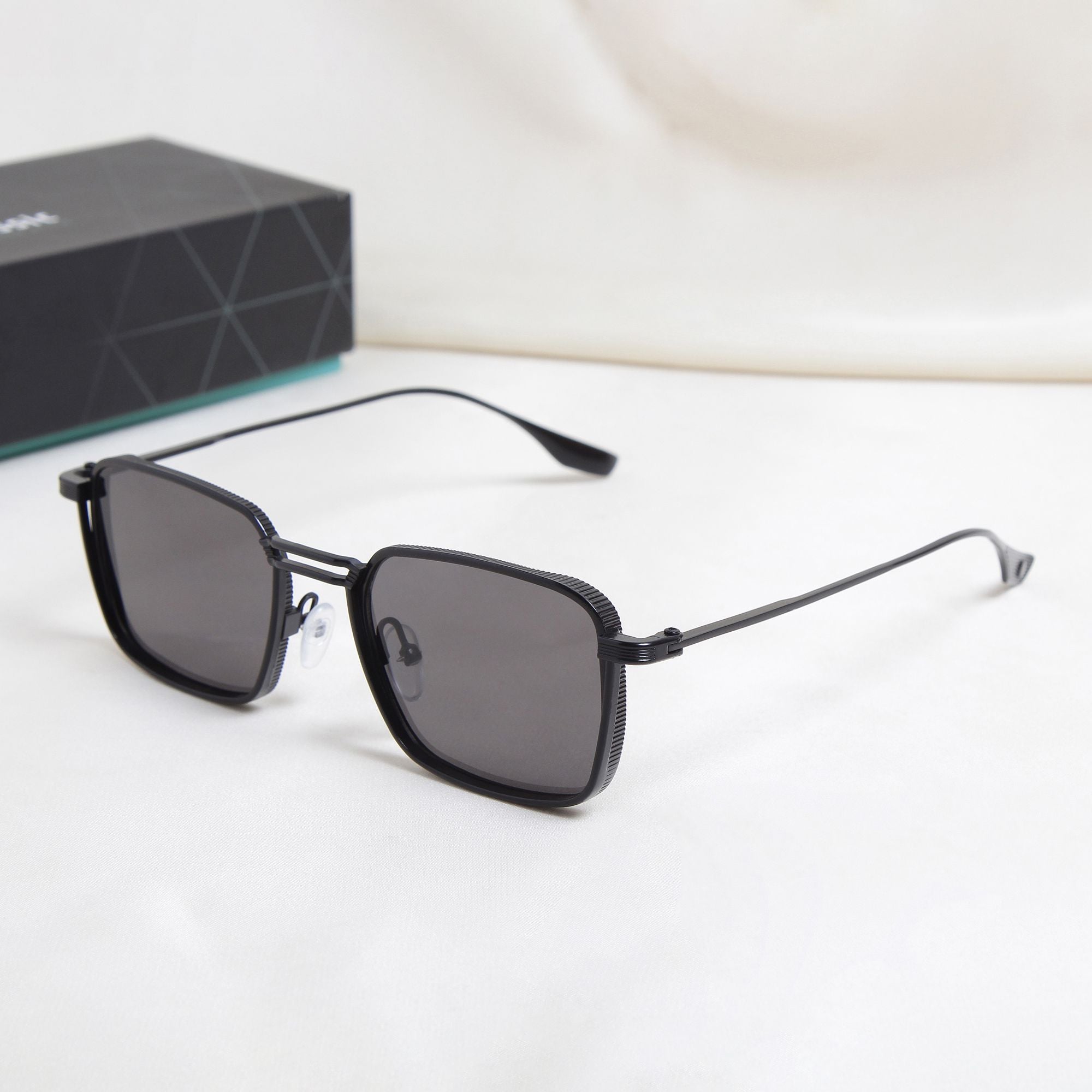 Francis Black Rectangle Sunglasses