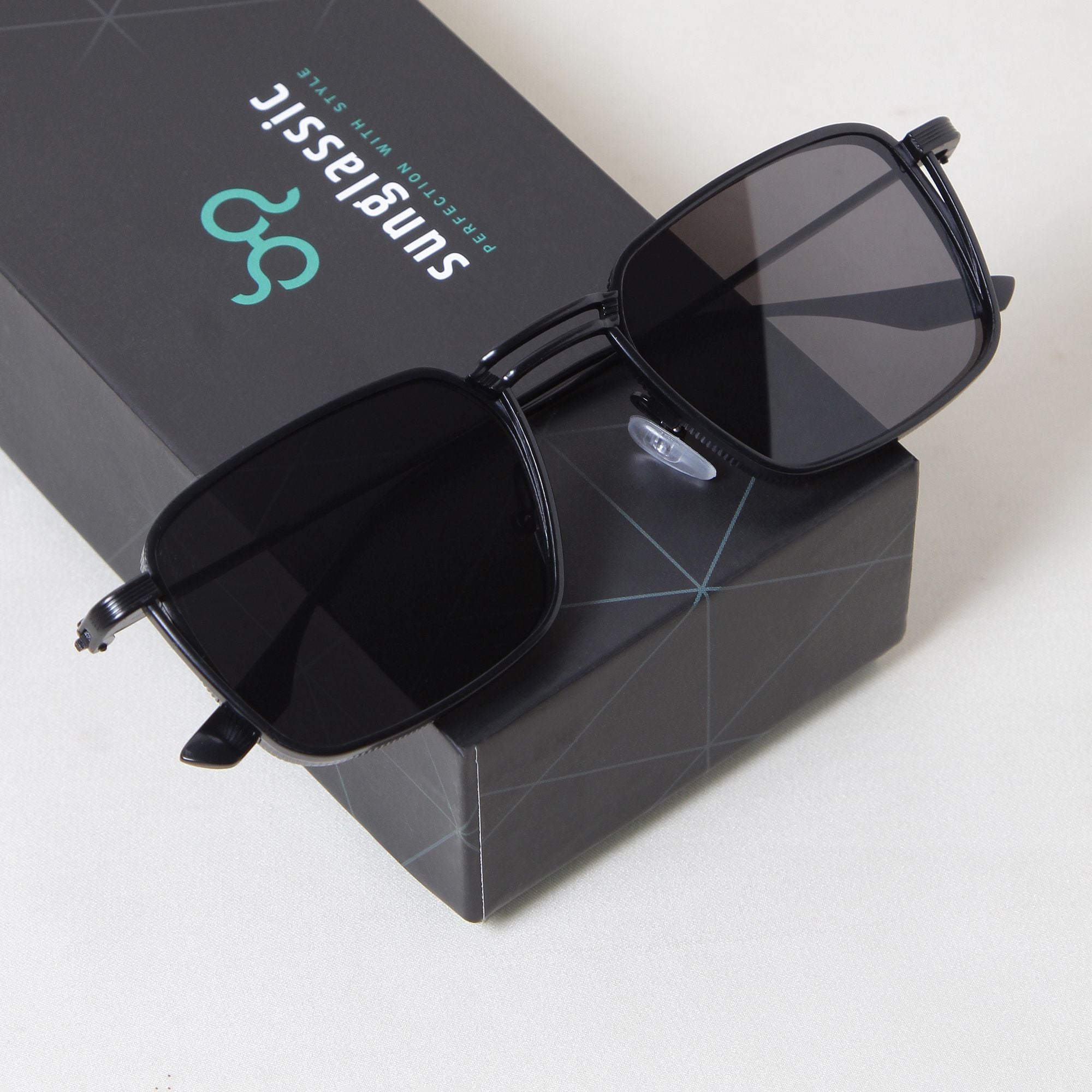 Francis Black Rectangle Sunglasses