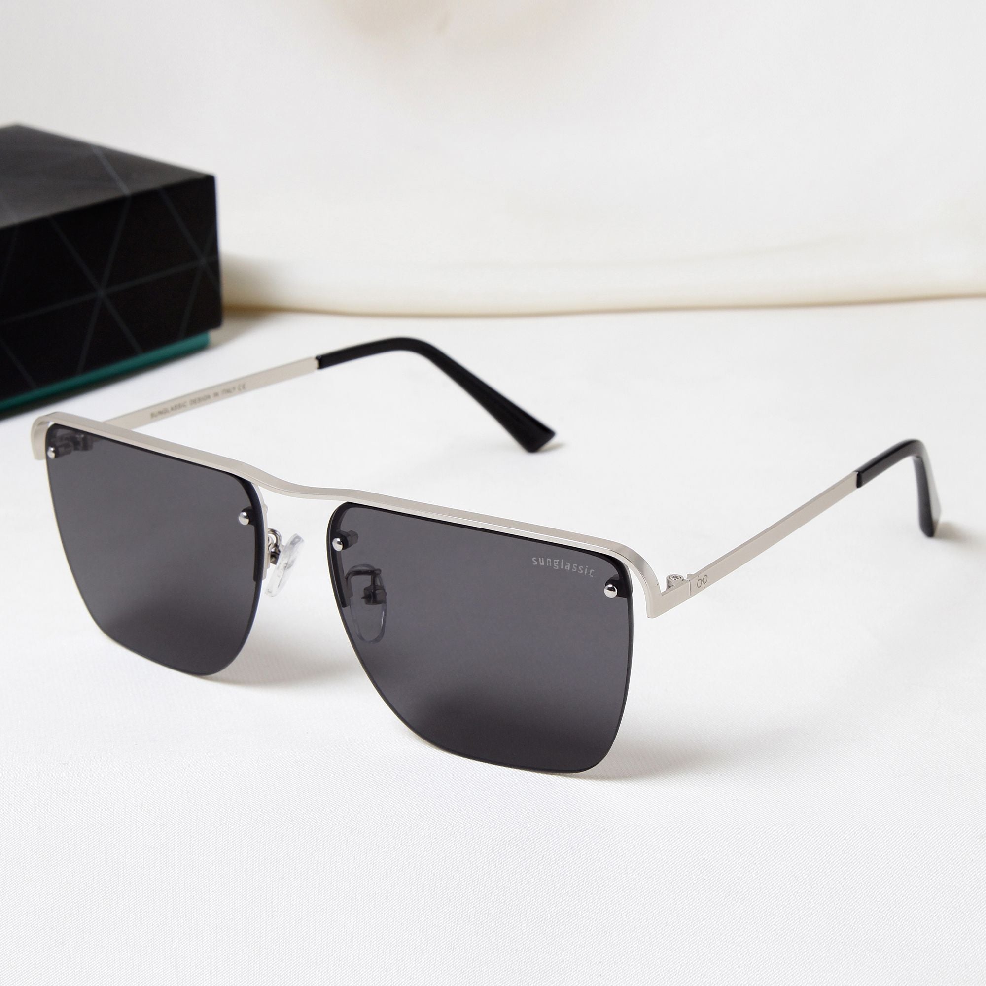 Heldish. Silver Black Square Sunglasses