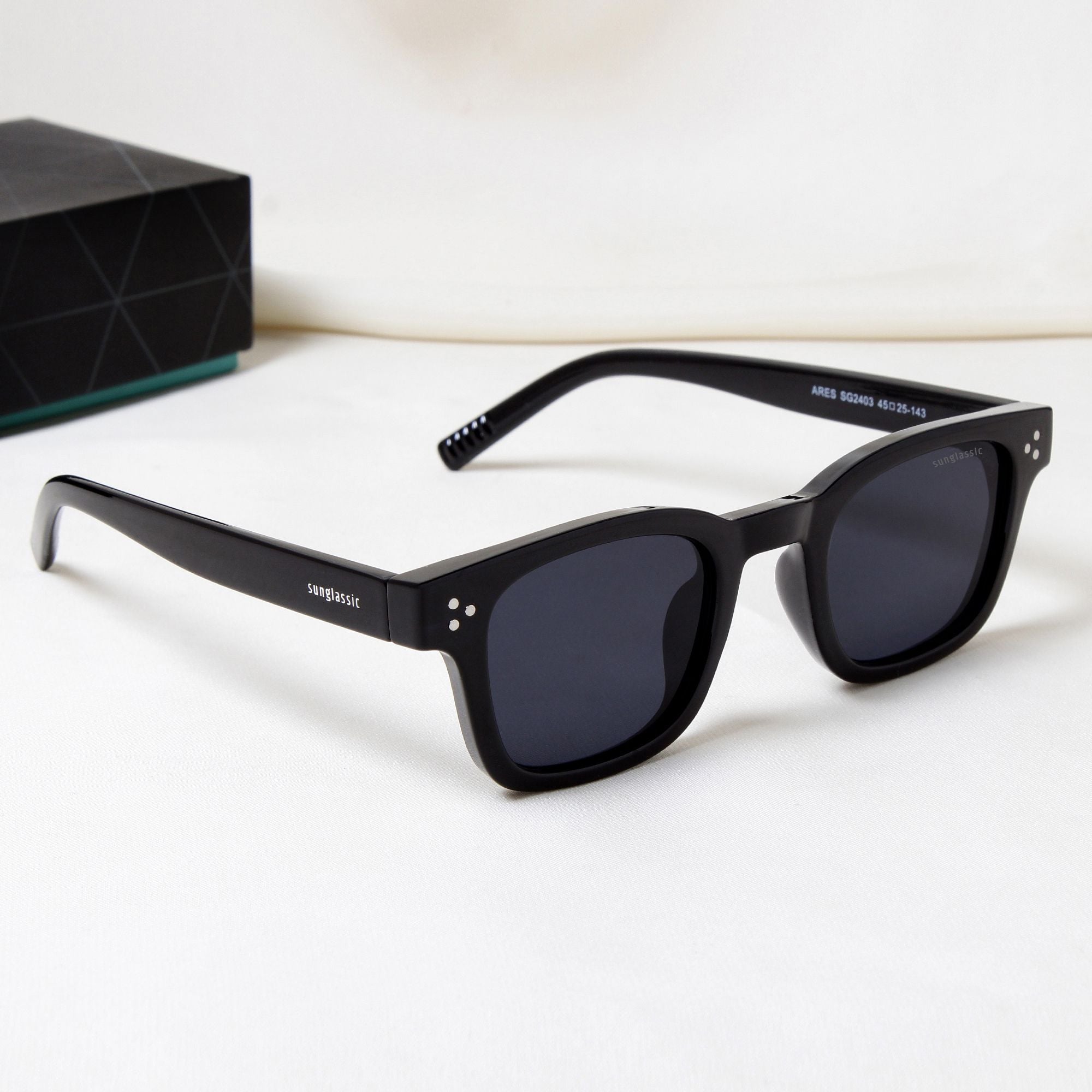 Ares Black Square Sunglasses