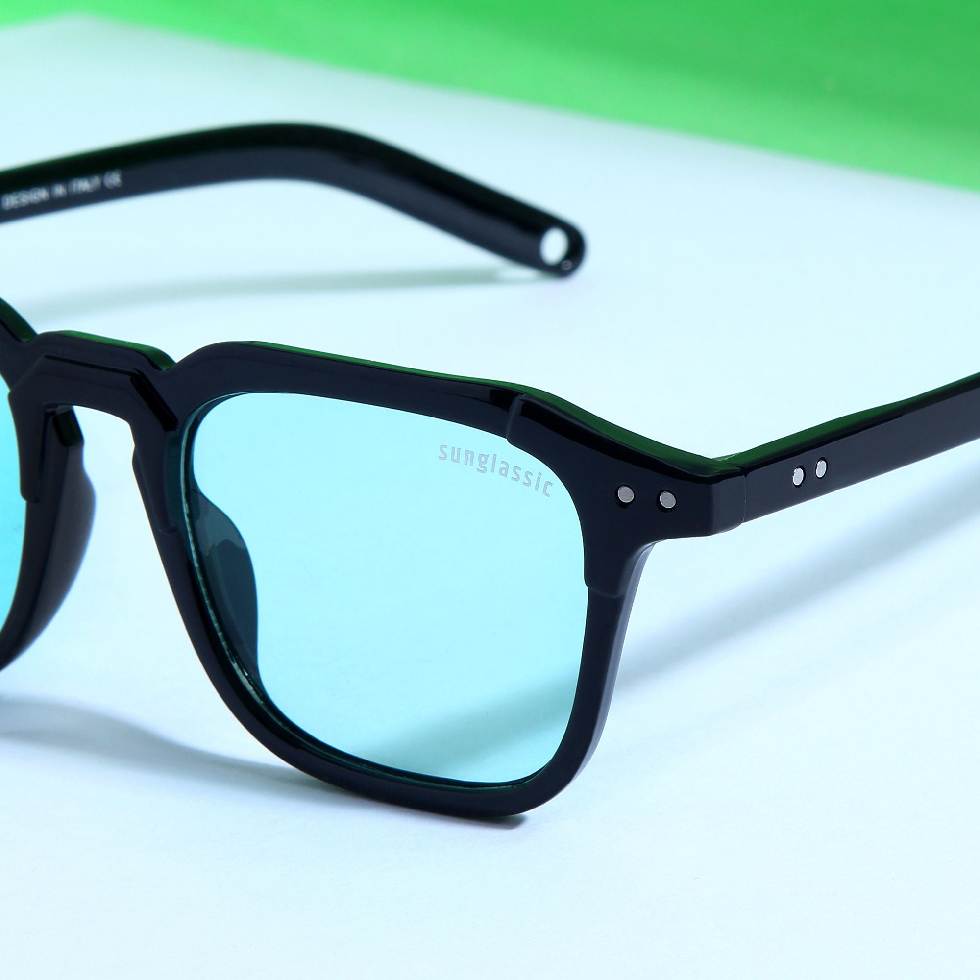 Kingsman black green square sunglasses close-up - Sunglassic