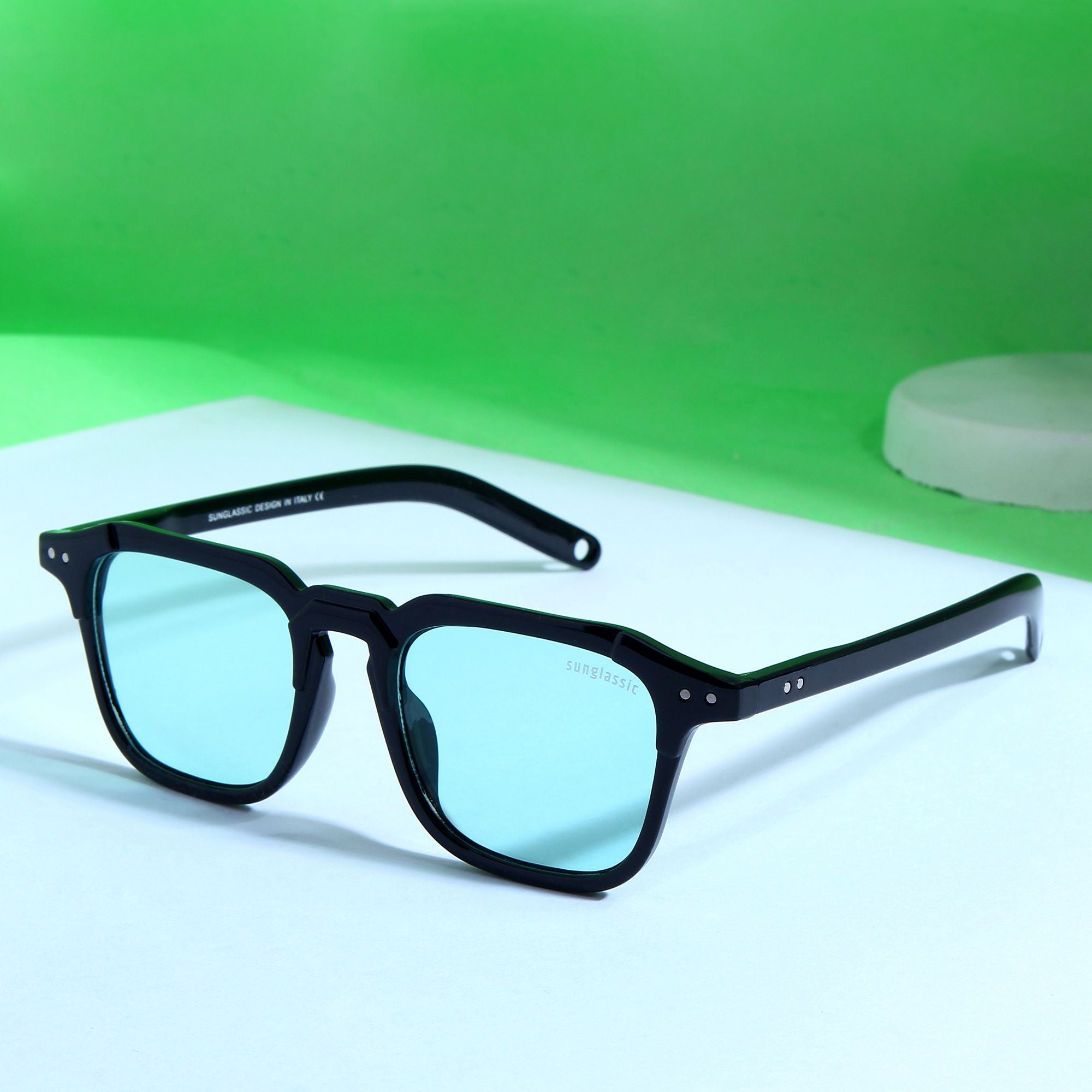 Kingsman black green square sunglasses side view - Sunglassic