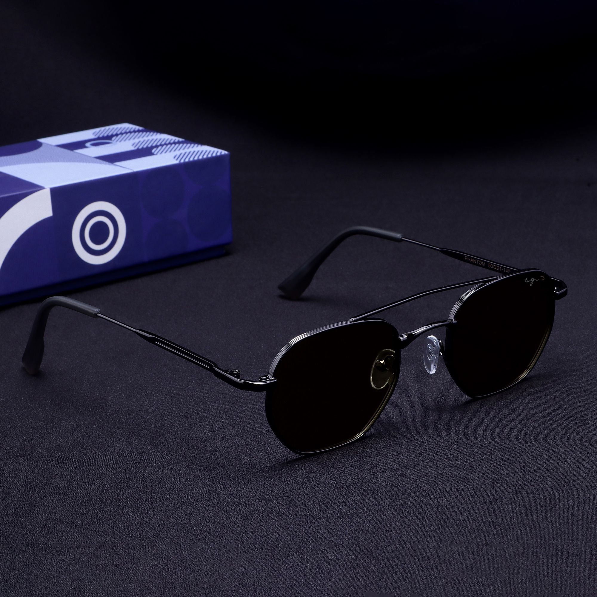 Phantom Gun-Silver Green Hexagon Sunglasses
