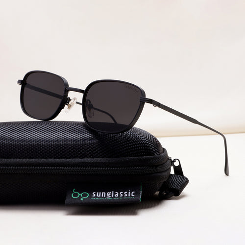 Regal Full Black Oval Sunglasses