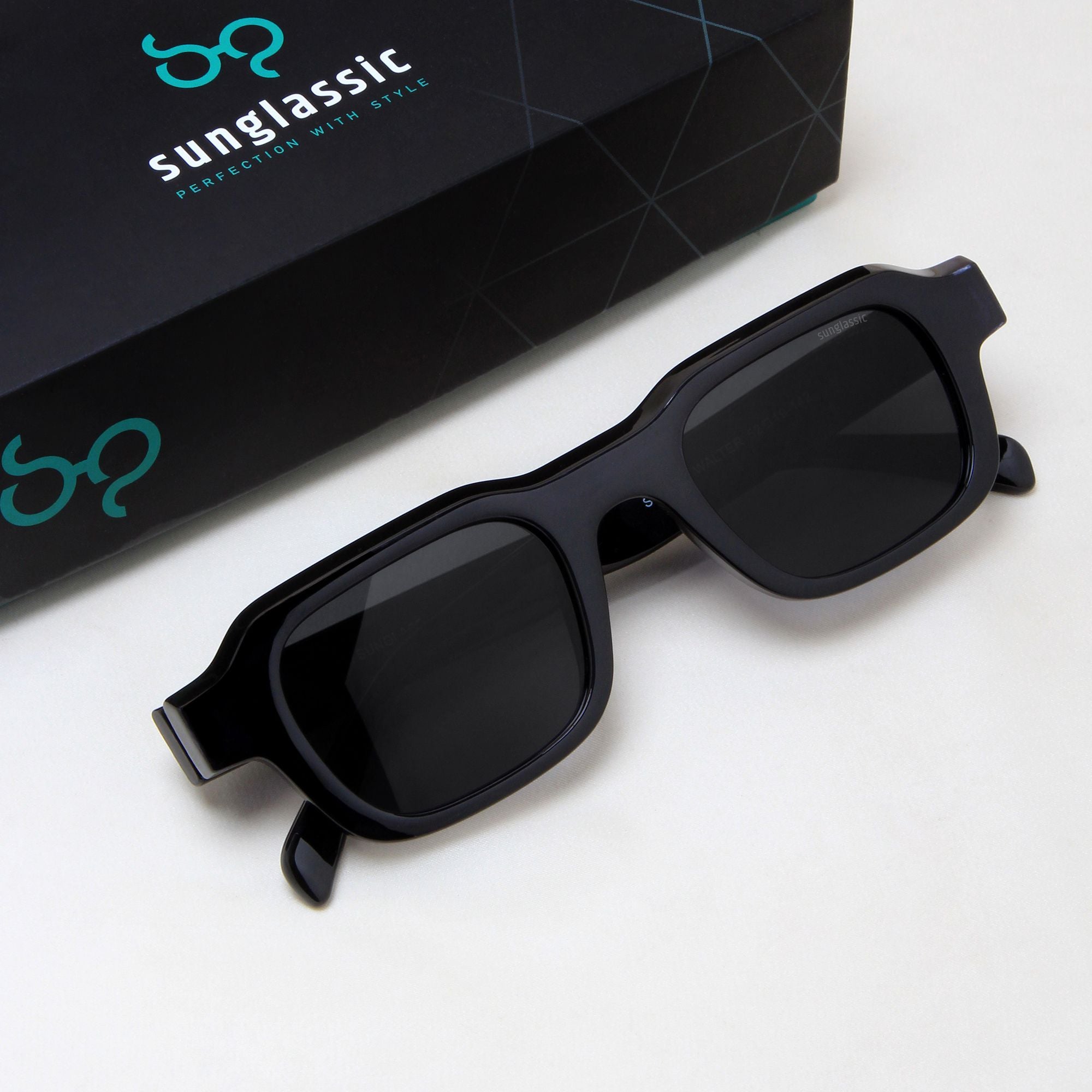 Walter Black Square Sunglasses