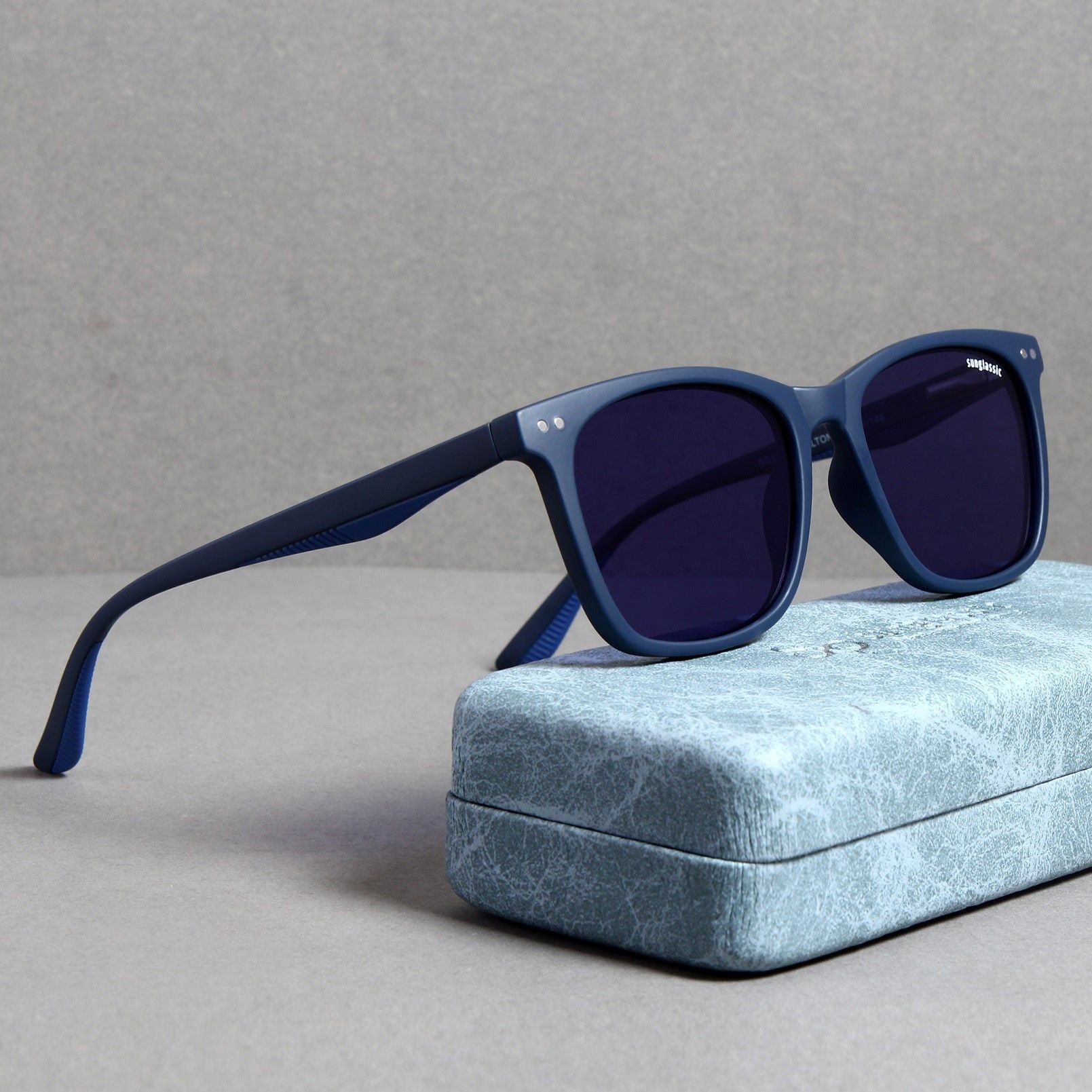 Marlton. Blue Polarized TR90 Square Sunglasses