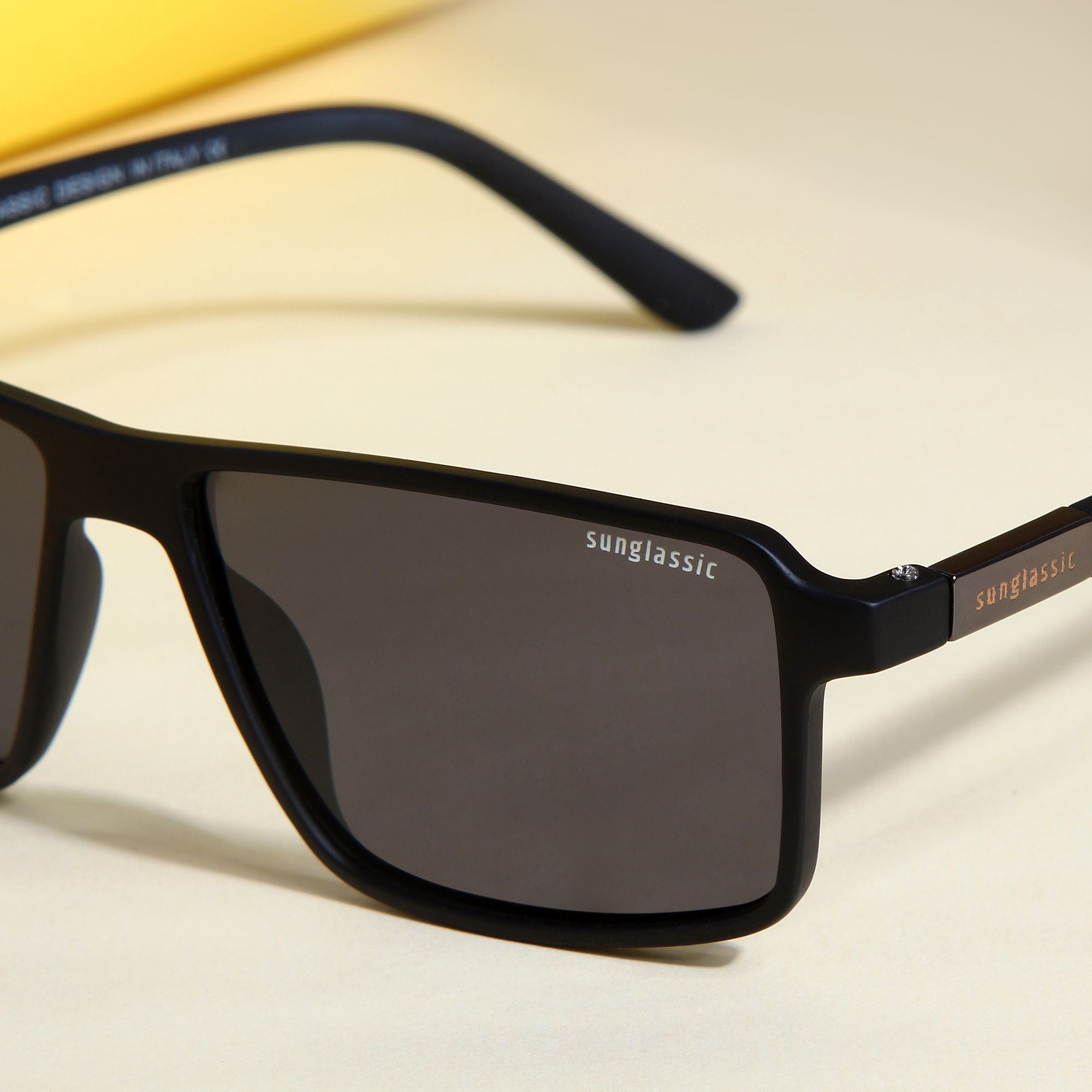 Moomin. Black Polarized Rectangle Sunglasses