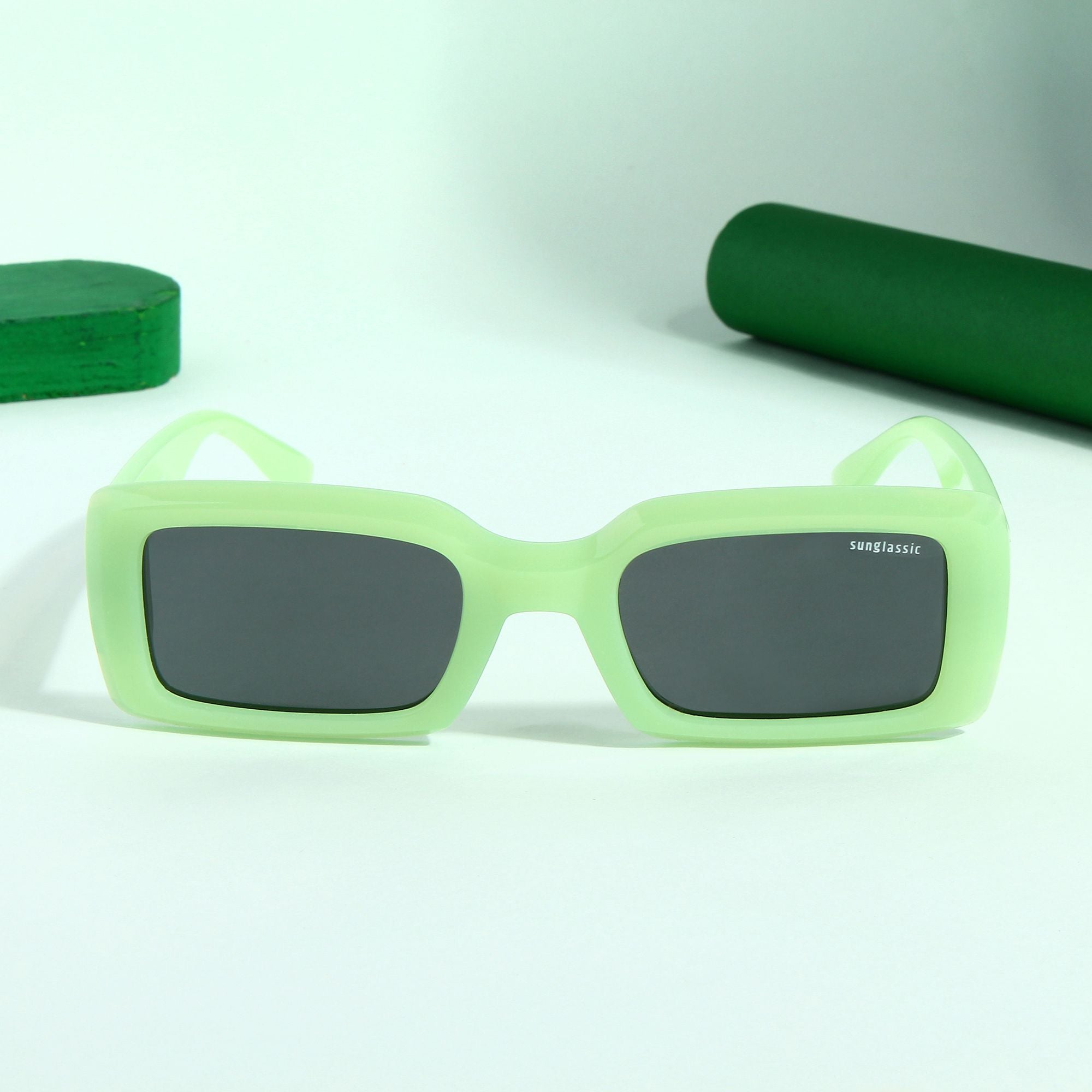 Victoria. Green Black Polarized Rectangle Sunglasses